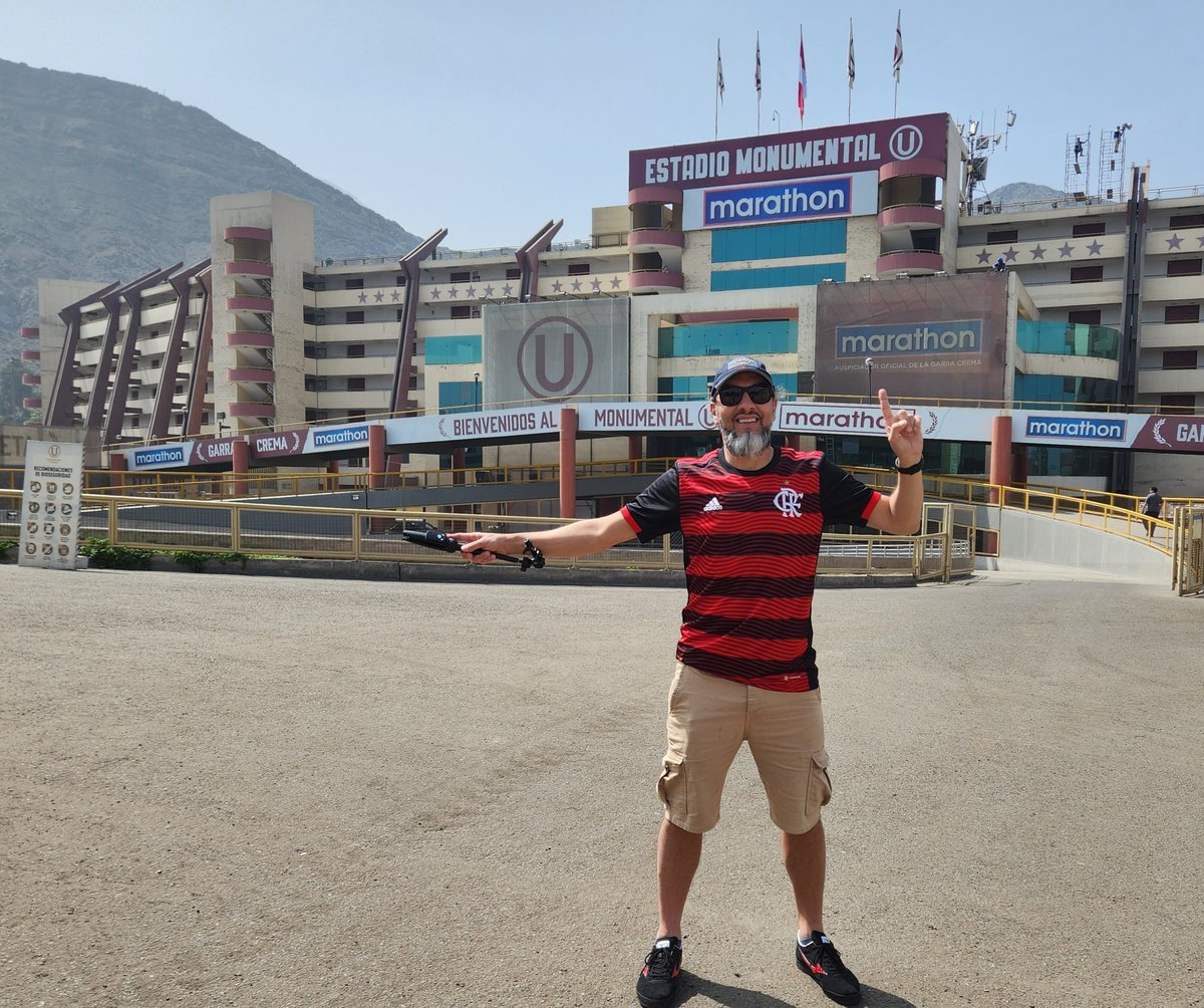 dalbuenno's tweet photo. Há exatos 4 anos uma das páginas + épicas do ⚽️ sul-americano estava sendo escrita neste local. No Estádio Monumental de Lima, o Flamengo se sagrava bicampeão da Copa Libertadores contra o River Plate numa virada sensacional. #MMDQF @agsportlight & @maurocezar Quanta emoção! 👊👇 https://t.co/BRfgFApL3E