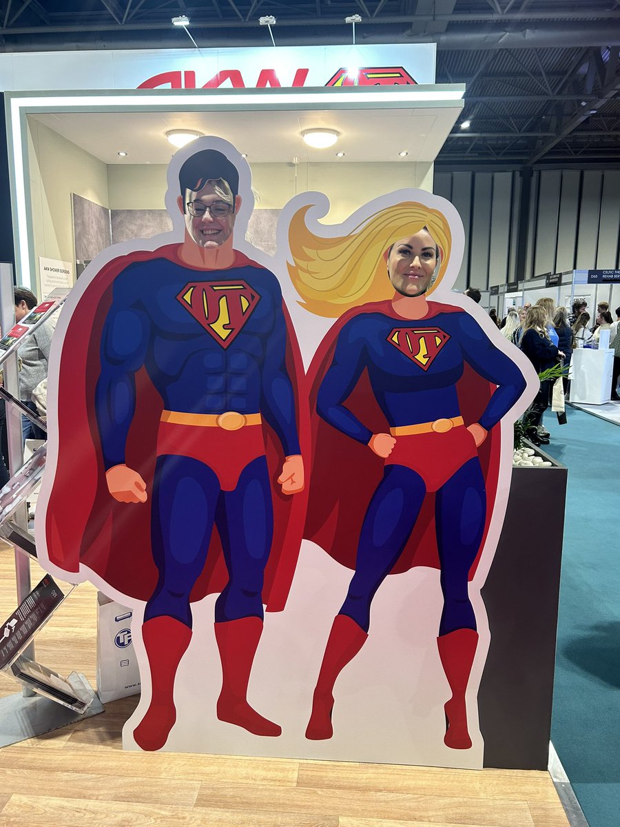 AimeeOT_'s tweet photo. Very much enjoyed my first ever OT show… lots of knowledge gathered (&amp;pens!😂) @TheOTShow #occupationaltherapy #occupationalformulation #OT #theOTshow https://t.co/btmgZznOKU