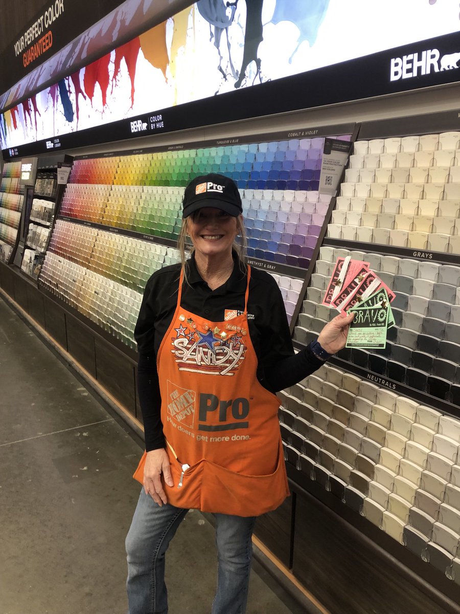 #DreamTeam2217:  The PRO Team is engaged with Excellent Customer Service. Doris (Pro Cashier), Camron and Dan N (PASAs) and Sandy (Dept Sup). Thank you for all you do for our Pro Customers. You are ProXtra!!!  .