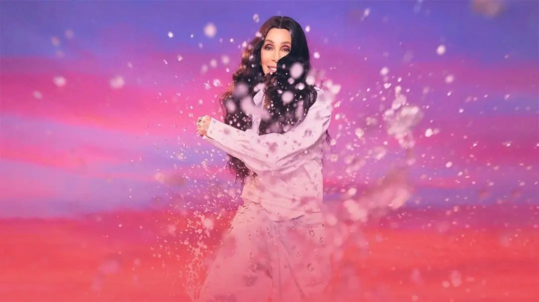 Cher_Charts's tweet photo. ✨@Cher - DJ Play a Christmas Song 
📈 iTunes Songs Chart

🇺🇸 #4 United States

#CherChristmas ❄️ https://t.co/lwojtA38Gf https://t.co/gygAfudfVs