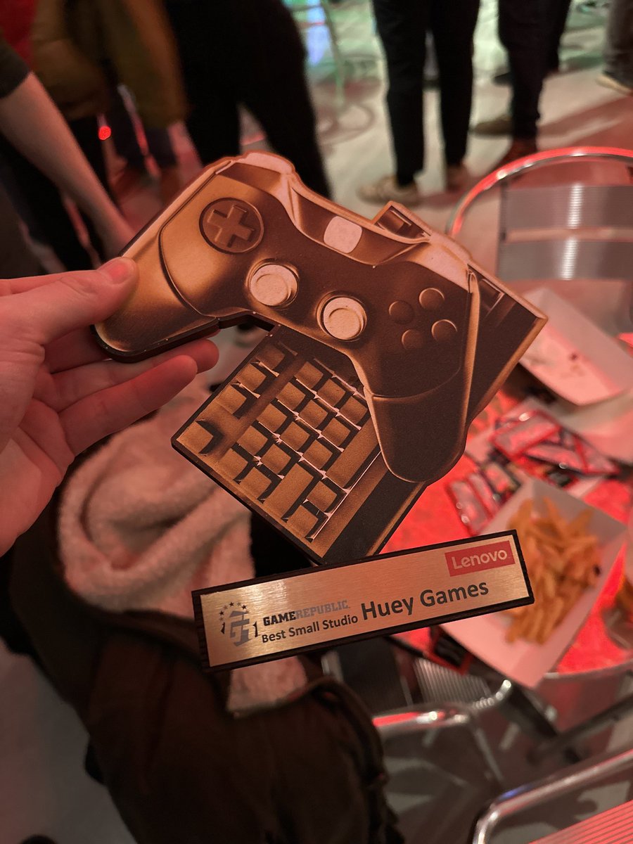 joggibear's tweet photo. Huey Games has just won "Best Small Studio" at the Game Republic Awards. https://t.co/y5WepDWR9C