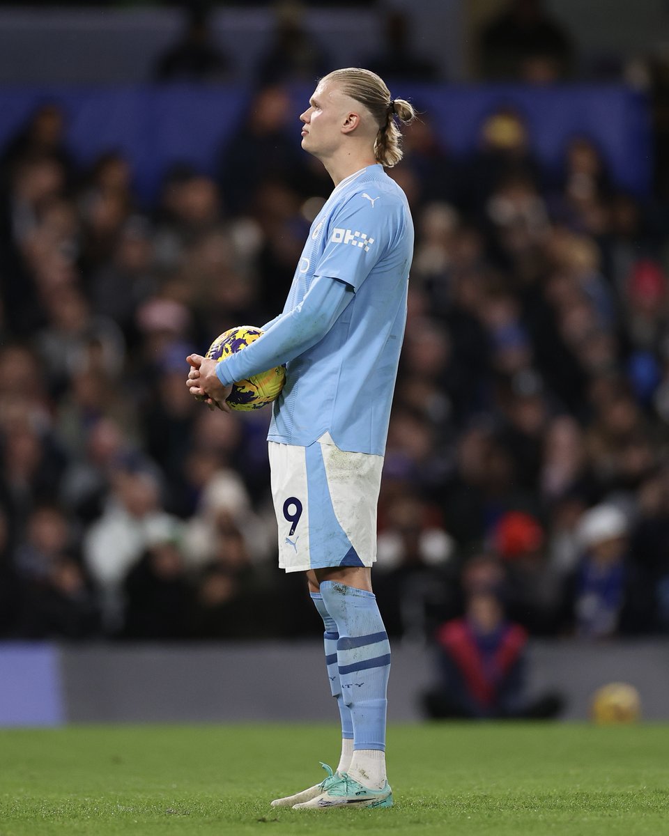 Premier League tweet media