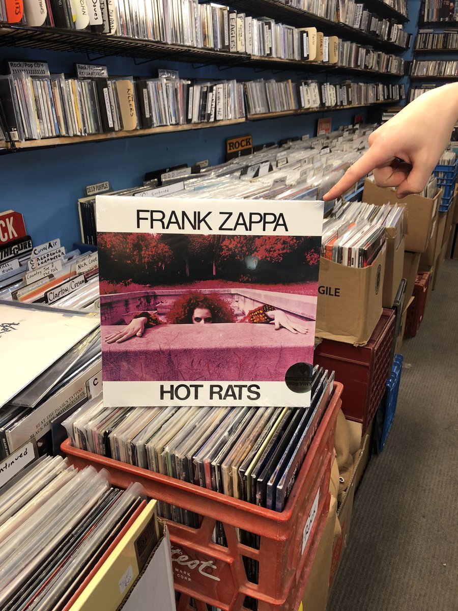 neurotica3's tweet image. Some new #frankzappa and #mothersofinvention vinyl in. Thanks @chrisrikkerink for the top shelf #handmodeling 
👏

#torontorecordstores #torontovinyl #vinylto #vinyl #lp #neuroticarecords   #records #recordshop #torontolife @AhmetZappa @zappa @DweezilZappa