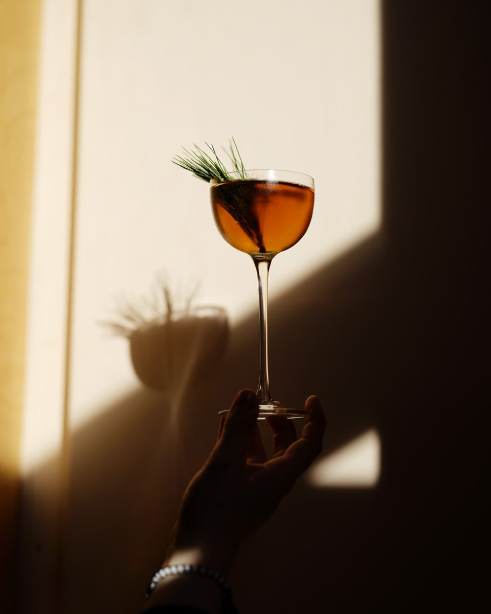 Raising a glass to cherished memories and moments savoured this Thanksgiving. 🥃

#HappyThanksgiving #PleaseEnjoyResponsibly #GlendaloughDistillery #IrishWhiskey #Thanksgiving