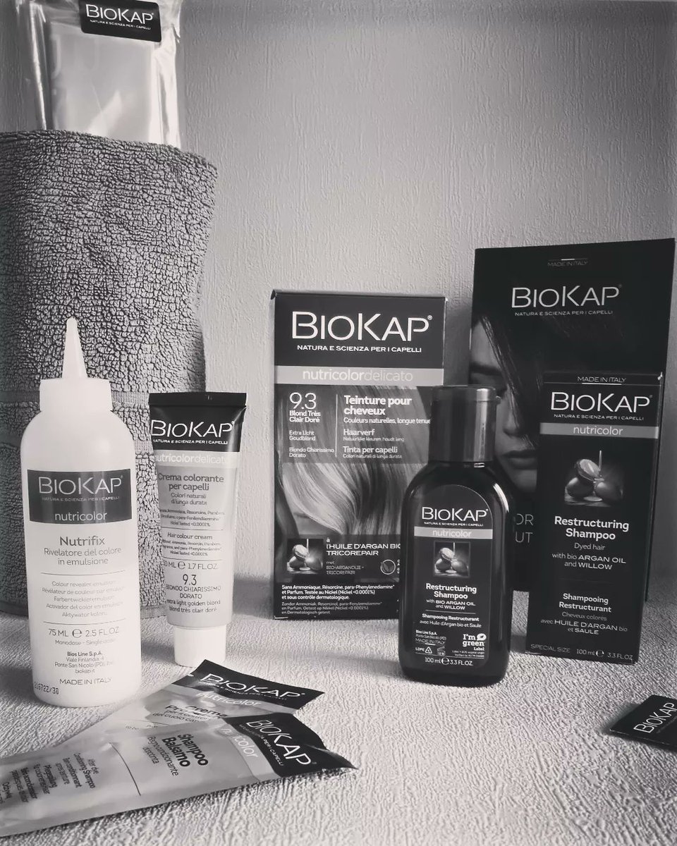 Emilie190180's tweet image. Hello #collaboration #produitoffert #2tests je vais pouvoir tester la coloration Bio Végétale et le Shampoing restructurant de chez @Biokap 🎁 2 tests combo parfait #biokap #teinture #colorationcheveux #vegan #hair #nutricolor #shampoingrestructurant23   #delicatobiokap23 #tests