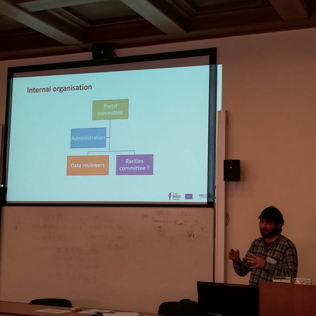 _EBCC's tweet photo. 👉Today, during the @_EBCC EBP workshop in Brno, Xavier Riera and Marc Illa from the Catalan Ornithological Institute explained how to:
🔸recruit observers for a national online portal
🔸set up an internal organisation of the online portal https://t.co/8DiCxnqlm5