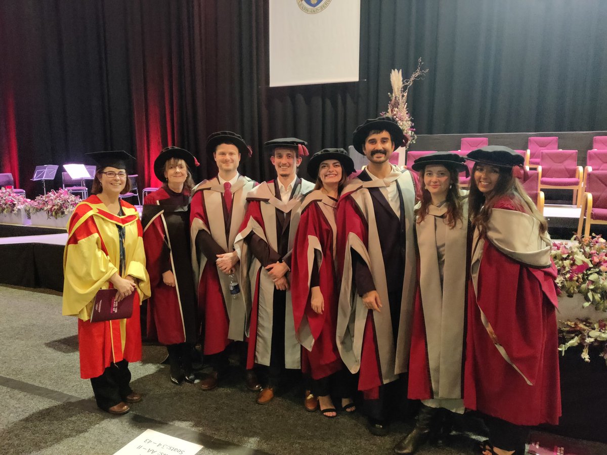 Congratulations to all our BMRC PhD students who graduated today...such a special day for you all! It's an honour to be able to share it with you @BMRC_News @I2riShu