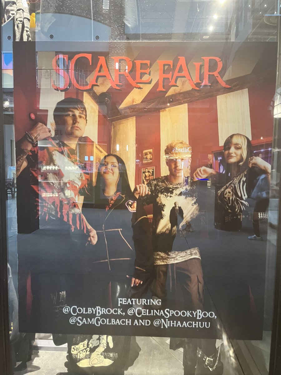 Ivan3m80's tweet photo. I forgot to post this a while ago but yea I went to hot topic and I saw this which I was pretty happy @SamandColby @SamGolbach @ColbyBrock https://t.co/p1wSQJucsA