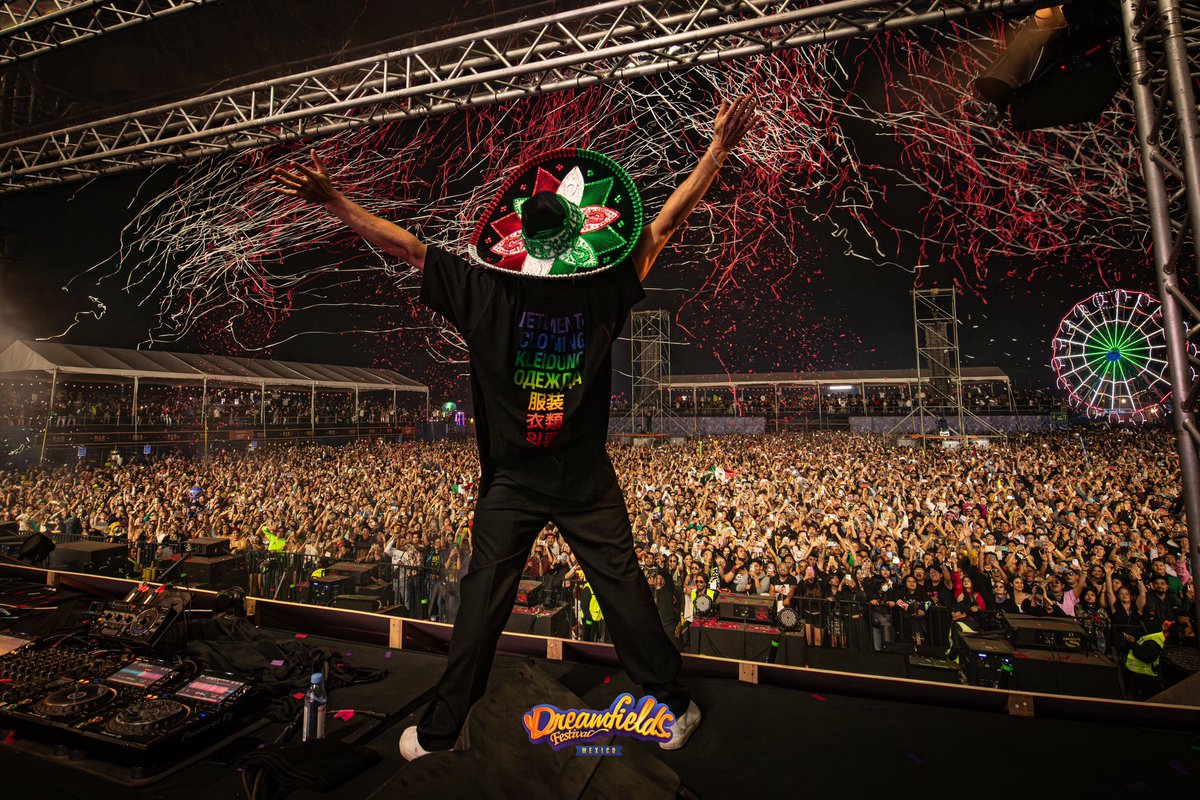 Dreamfields_mx's tweet image. ¡Algunos momentos épicos de #DreamfieldsMexico! 🇲🇽
¡Que se repita un fin de semana como este! ¿Qué opinan? 😎

#DreamfieldsMexico #EvolutionOfLove #ElectronicMusic #MusicFestival #EDM #Techno #Trance #Hardstyle #Guadalajara #Mexico #MusicIsLife