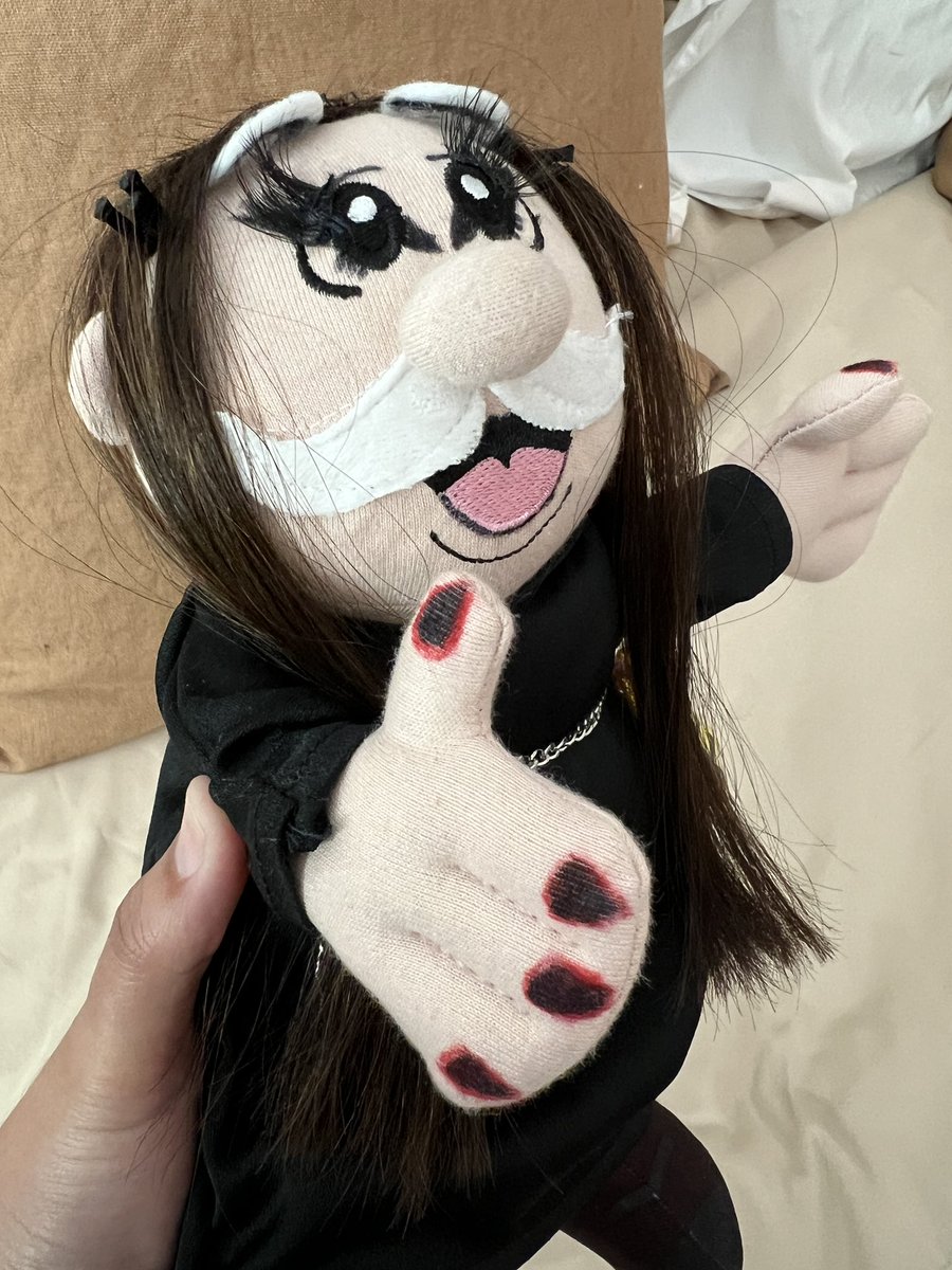 mjmartindc's tweet photo. Dr. Simi as @Adele in her iconic Halloween outfit by @valmartxd. @AdeleAccess https://t.co/PlQbvpsuMg