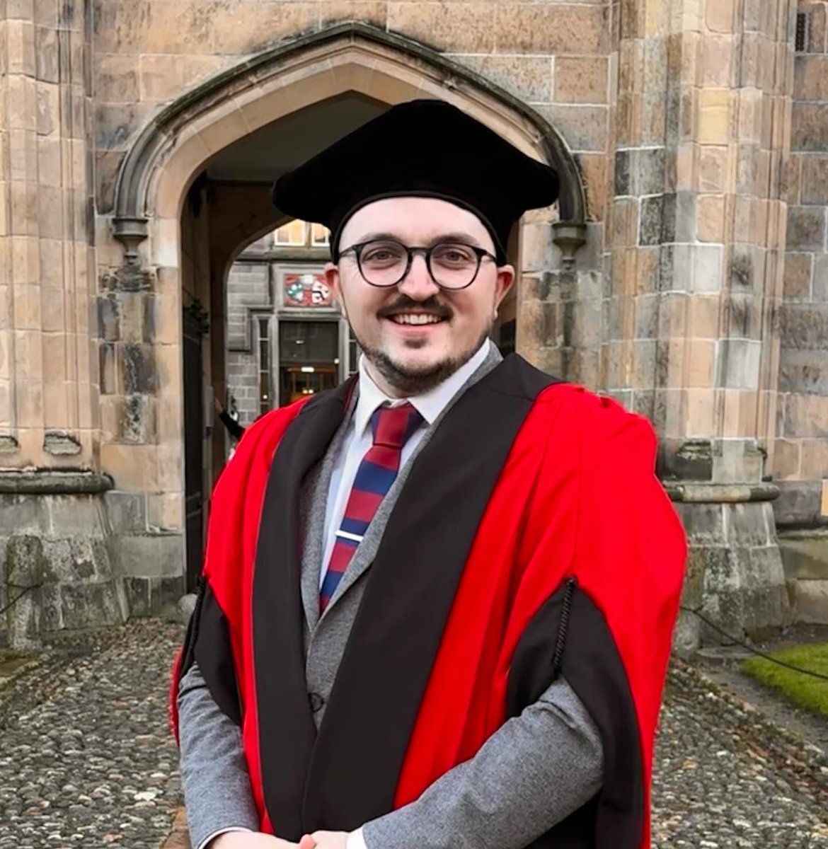 jdriverszekely's tweet photo. A special day to celebrate becoming a Dr! Grateful for all the support of so many! Looking forward to what lies ahead! Proud to have studied in @AbdnDivinity #PhD https://t.co/OrVYpN7mbp