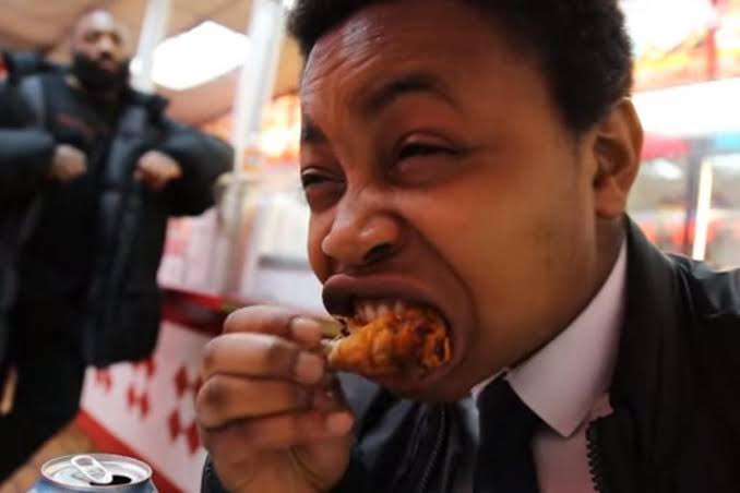 CoonKing5's tweet photo. @JuicegawdinPriv Bros the real chicken connoisseur https://t.co/ghmMnh4HYN