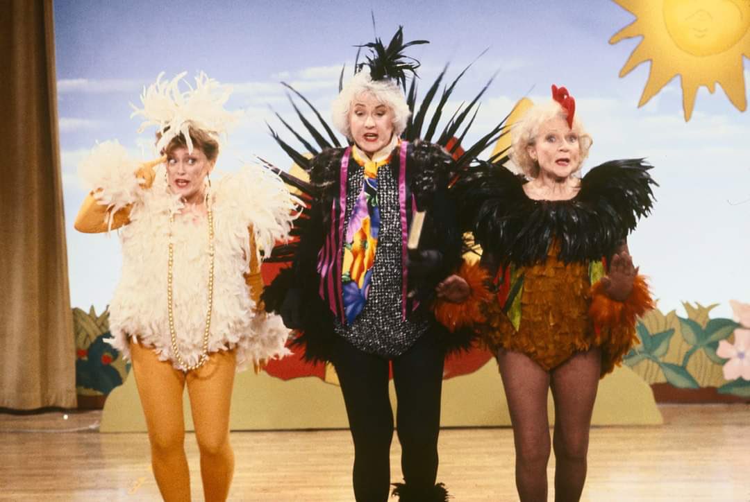 happy thanksgiving to all my #goldengirls out there! #bettywhite #beaarthur #ruemcclanahan