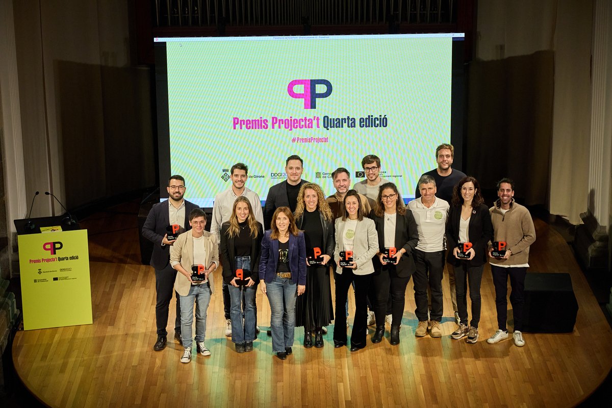 DiputacioGirona's tweet image. 📸Foto de grup amb tots els guanyadors!
🙌Molta sort en el vostre futur empresarial.
Aprofitem per agrair a tots els que heu participat en la 4⃣a edició dels #PremisProjectat.
 
✅El camí de l'èxit per al vostre negoci!
👉bit.ly/3GefBqo

#COCREIX #FonsUECat #PromoecoDdGi