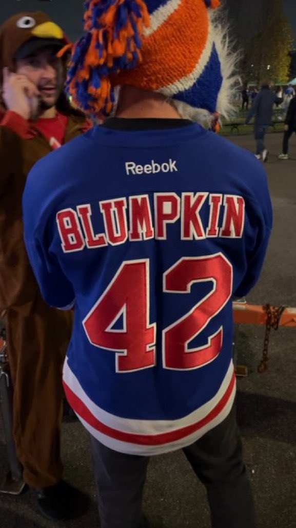 Her: I want a guy that knows what he wants 

Me: