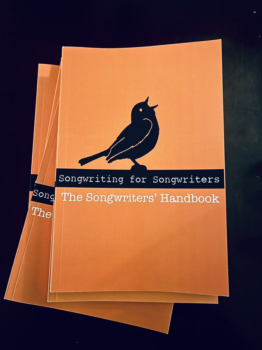 This festive season why not grab yourself or a loved one a present you/they actually want or will find useful. ‘The Songwriters Handbook’ is available now, crammed full with 52 ideas for the songwriter 
Amazon: amzn.eu/d/3RnIWLq
PayPal: py.pl/56q6kwXXUsn
Or DM me