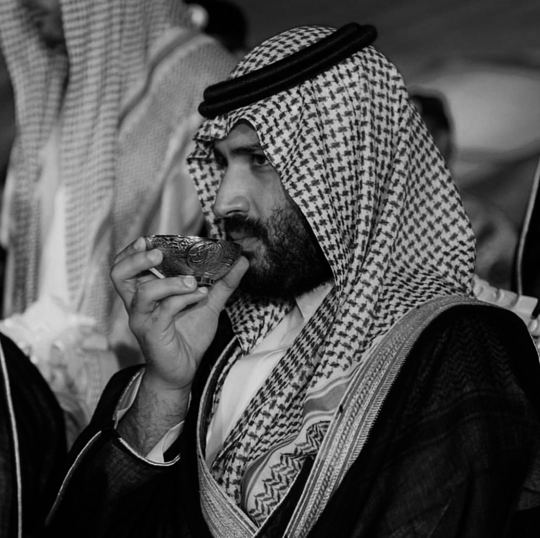Fai9alov_'s tweet photo. دافعوا عنه بقلوبكم ، دافعوا عنه بعقولكم ، ولا تسمعوا فيه قولاً ، واحثوا في وجه من يشكك فيه ويسئ إليه ، فأعداءه ليسوا أشخاص فقط ، بل دول بأجهزتها ووسائل اعلامها واموالها ومرتزقتها، وليس لهم هدف سوى عرقلته ، وعدم نجاحه لان نجاحه فشل لهم ونهاية لوجودهم باذن الله 💚

 #محمد_بن_سلمان_بن_عبدالعزيز