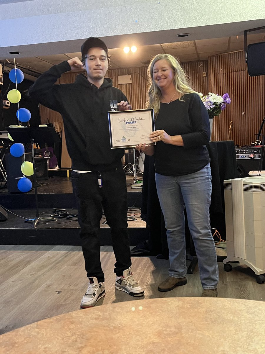 LivingRockHamON's tweet photo. Congratulations to the this awesome TRI-Rock co-hort who are finishing up Phase 1 of their placement tomorrow. We wish them success in Phase 2 out in their respective community job placements. They have worked hard 👏🏼#hamont #hamontyouth #hamontemployment #employmentprogram https://t.co/AwlPekuT82
