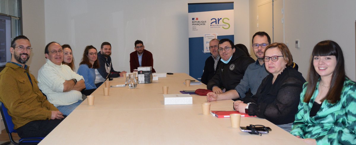 ARS_CVDL's tweet photo. Aujourd'hui c'était #DuoDay à l'ARS Centre-Val de Loire ! 8 duos ont été formés le temps d'une journée à Châteauroux, Tours et Orléans, pour échanger autour des métiers de l'Agence. Merci et bravo à tous les duos participants pour l'implication et la bonne humeur ! 🙏 https://t.co/z32P3ovvty