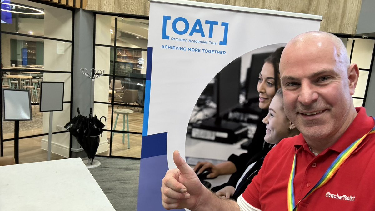 TeacherToolkit's tweet image. It was a flying stop ✋ at Ormiston Academy Trust’s conference today! Finally got an excuse to meet new CEO, @TomRees_77 - teachers and leaders are in safe hands 🙌🏼 

Working with all the primary headteachers… 💥 

#OATconf23 #greatTeaching #JustGreatTeaching #TTkitCPD