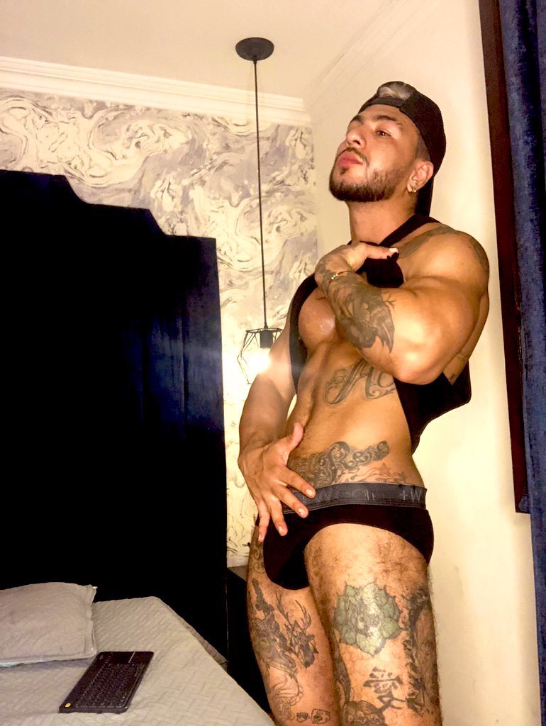 Santosstudios_'s tweet photo. @DrakeJackson111  Online now go to celebrate thanksgiving day with him 🔥🔥

@Flirt4Free 
@F4FTraining 
@Flirt4FreeAffs 
@Flirt4FreeCO 
@Flirt4FreeGuys 

https://t.co/FpQUsJXAqr https://t.co/iULGdCZprG