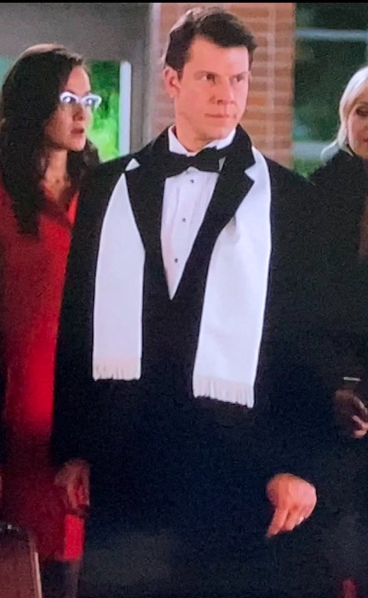 DorothyEubank16's tweet photo. A man of many characters and the reason @Eric_Mabius makes every single character UNFORGETTABLE is because he loves his work! #POstables and #UglyBetty fans and @Hallmark fans worldwide want #MoreMabiusMagic @hallmarkmovie @nbc @ABCNetwork https://t.co/R2xqE45Oqe