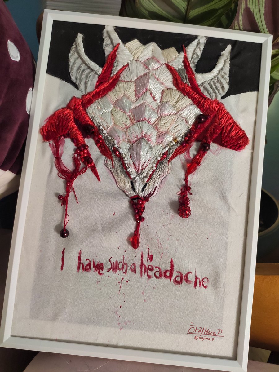 durge embroidery 🩸
(sketch/idea : <a href="/whatsananj/">Aleksandra Ilic</a> 💜)

#darkurge #bg3 #BaldursGate3