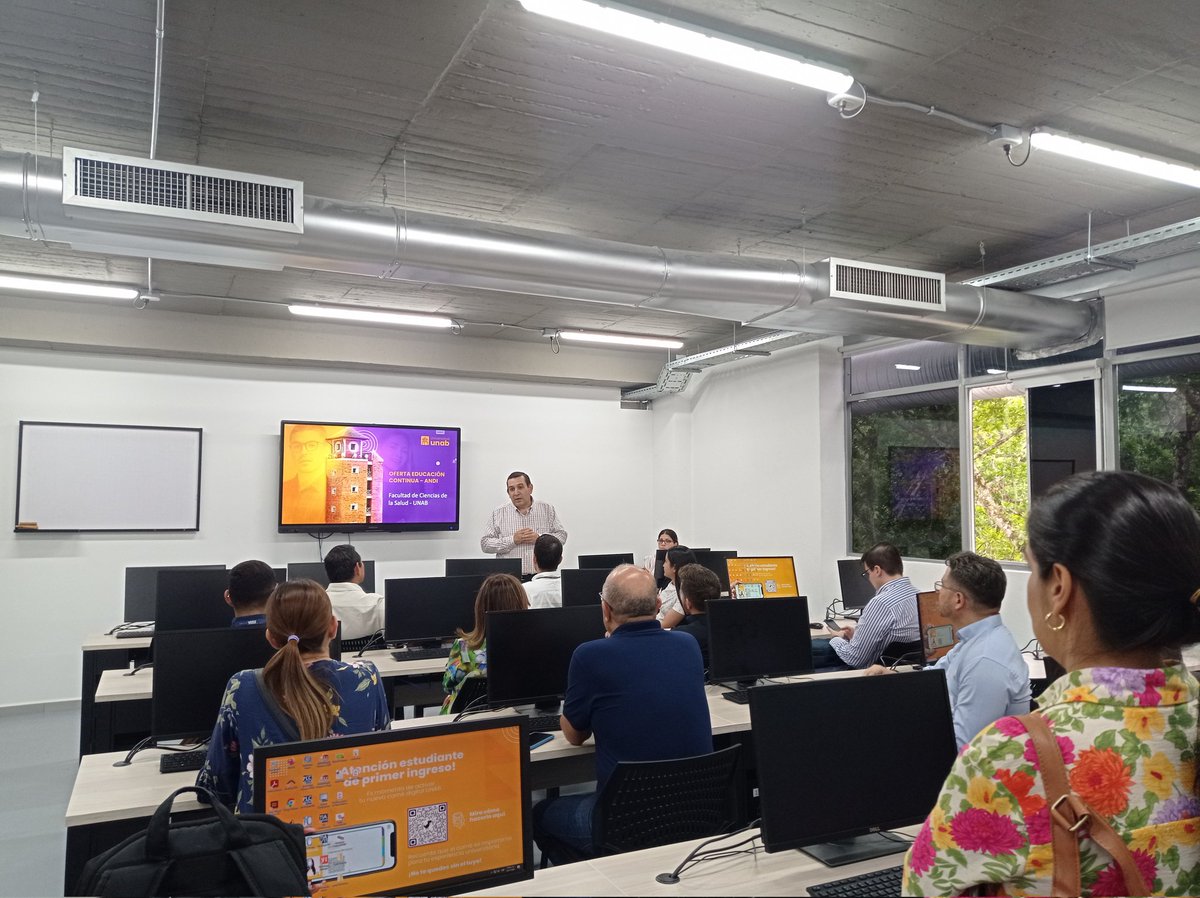 ANDI_Santander (@andi_santander) on Twitter photo #AEstahora| Llevamos a cabo nuestro #VisitaEmpresarial en la <a href="/unab_online/">Universidad UNAB</a>, para fomentar la articulación empresarial con la academia.
Comenzamos visitando el edificio de Ingenierías, que posee equipos de vanguardia para la educación y formación.
Santander construye #MásPaís #AEstahora| Llevamos a cabo nuestro #VisitaEmpresarial en la <a href="/unab_online/">Universidad UNAB</a>, para fomentar la articulación empresarial con la academia.
Comenzamos visitando el edificio de Ingenierías, que posee equipos de vanguardia para la educación y formación.
Santander construye #MásPaís