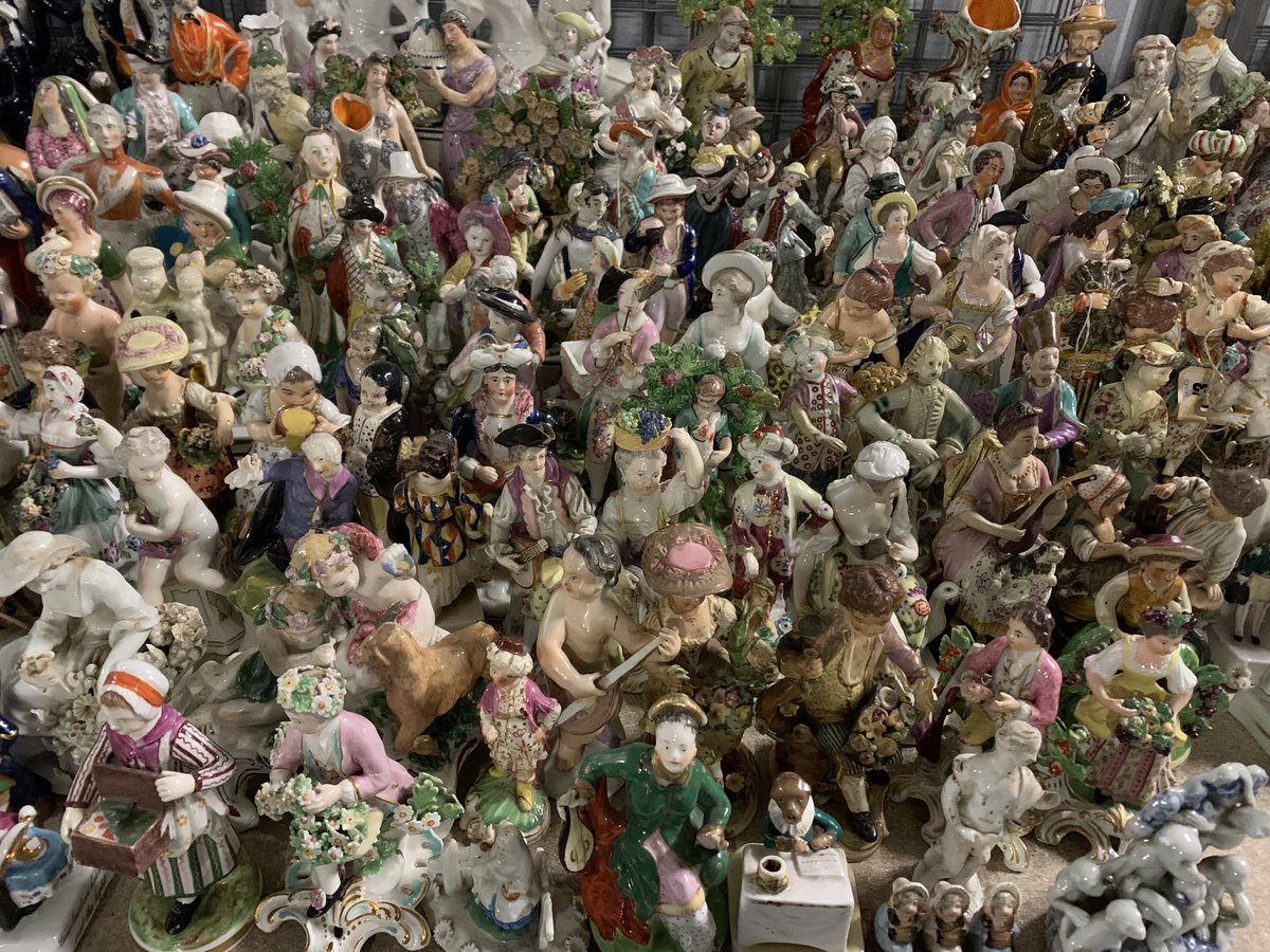 Marc_Allum's tweet photo. Waiting for the main act……an assembled crowd of figurines due for cataloguing…….
#DoreandRees
@AntiqueMag @ATG_Editorial https://t.co/CgOGsr3AJ1