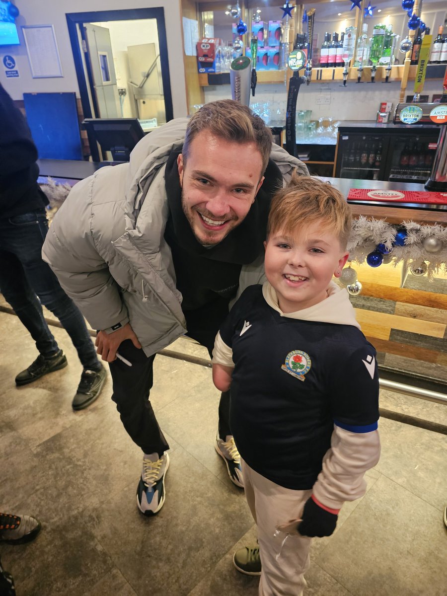 BionicAL2015's tweet image. My boy had the best night tonight at ewood sparkle ✨️