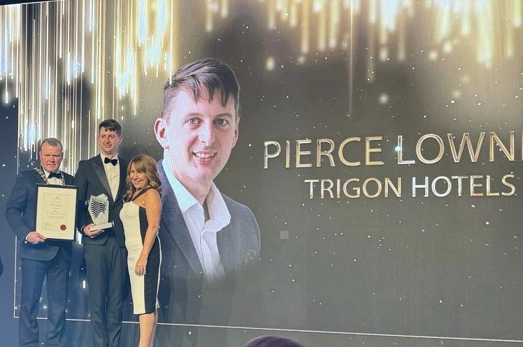 Congratulations to ⁦<a href="/PierceLowney/">Pierce</a>⁩ on winning the ⁦<a href="/IHI_Ireland/">IHI</a>⁩ award for Food &amp; Beverage Manager of the Year #IHIAwards on behalf of ⁦<a href="/TrigonHotels/">Trigon Hotels</a>⁩ ⁦<a href="/MetropoleCork/">The Metropole Hotel Cork</a>⁩