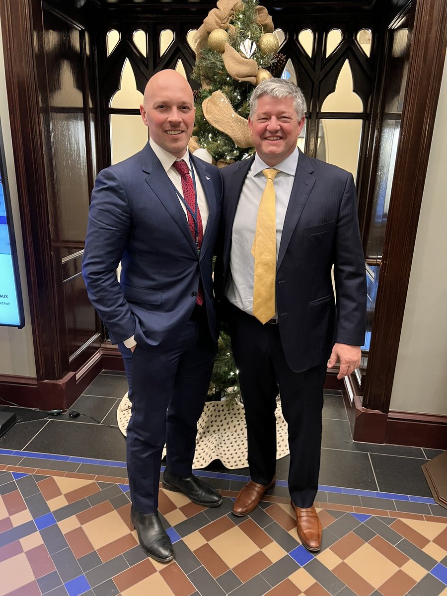 Housing is issue #1. 

As a former mayor, <a href="/ScottAAitchison/">Scott Aitchison</a> has lots of great ideas on how to unlock more housing opportunities across Canadian communities. 

Thanks for taking the time to discuss this #1 issue with me and my FCM colleagues. @fcmgram