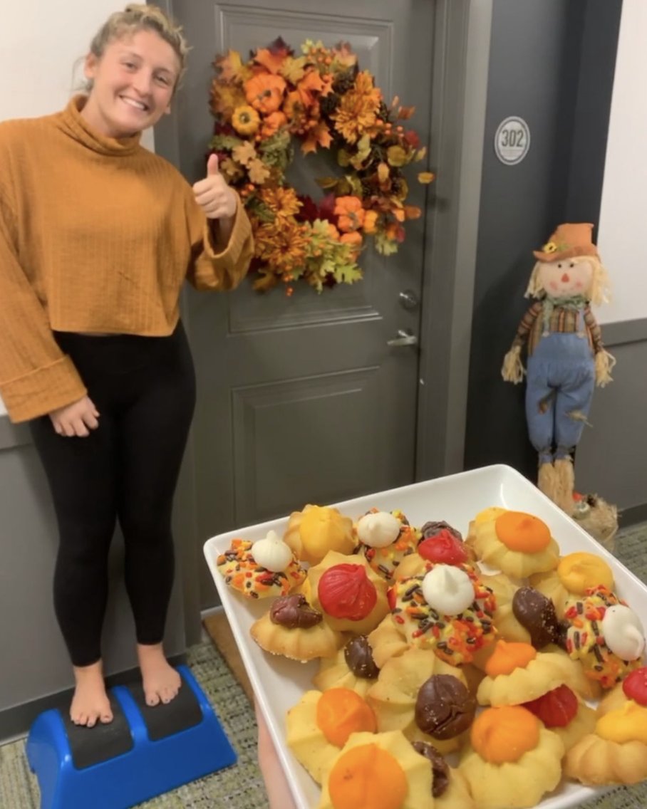 TheOneStretch's tweet image. Healthy feet are definitely something to be thankful for! Happy Thanksgiving!