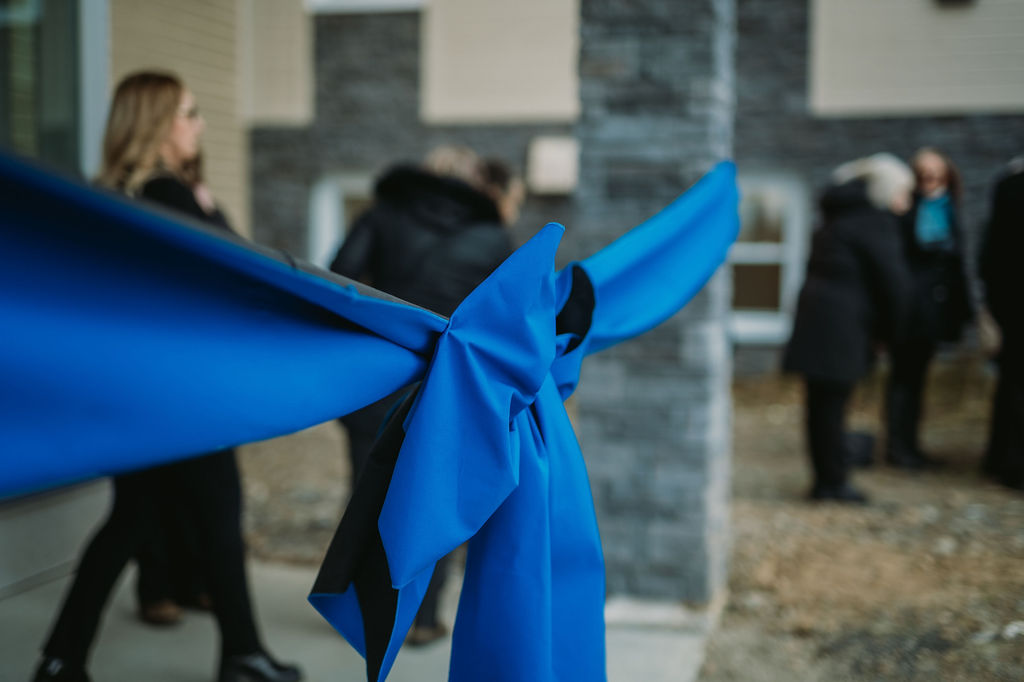 LionelKelland's tweet photo. Thank you so much to everyone who attended our ribbon cutting ceremony this morning, and thank you to all who helped out. ❤️ We are so proud of what we've achieved here, and grateful to those who have made it happen. We look forward to the Hospice's bright path ahead. 😊 https://t.co/6xpx3e9WmK