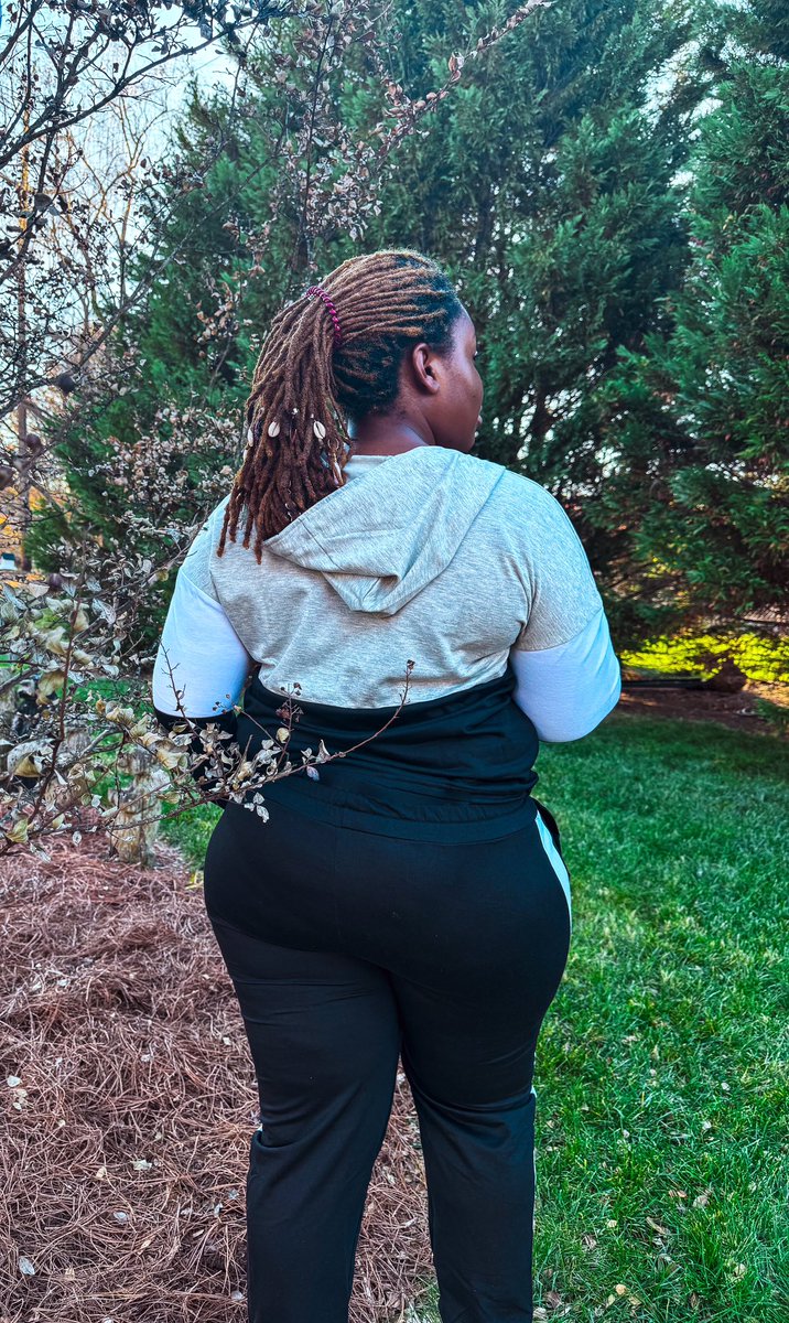 Victoria Royale Boutique tweet media