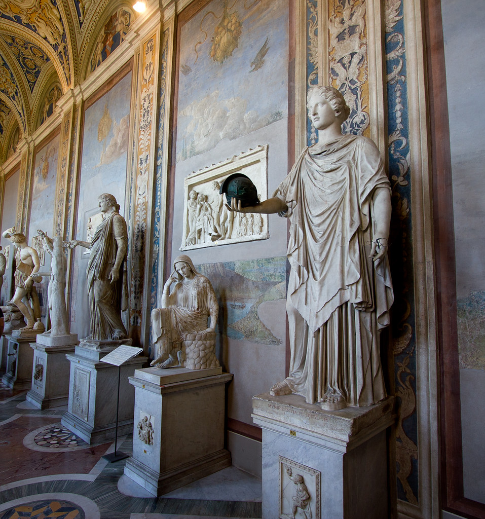 occult__culture's tweet image. Galleria delle Statue, Museo Pio Clementino, Vatican City