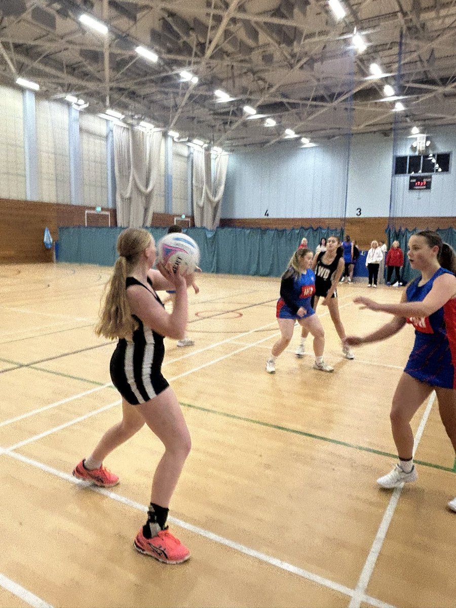 NeathNetball's tweet photo. Our u16s played Apex last night in Swansea LC2. They all played fantastic and Chloe and I are super proud of them! Congratulations to @eleribrown_35 who was chosen as player of the match by Apex and @lilixmellin and @bethloaringg who were chosen by me and Chloe ! Llongyfarchiadau https://t.co/Hk0ytnHniT