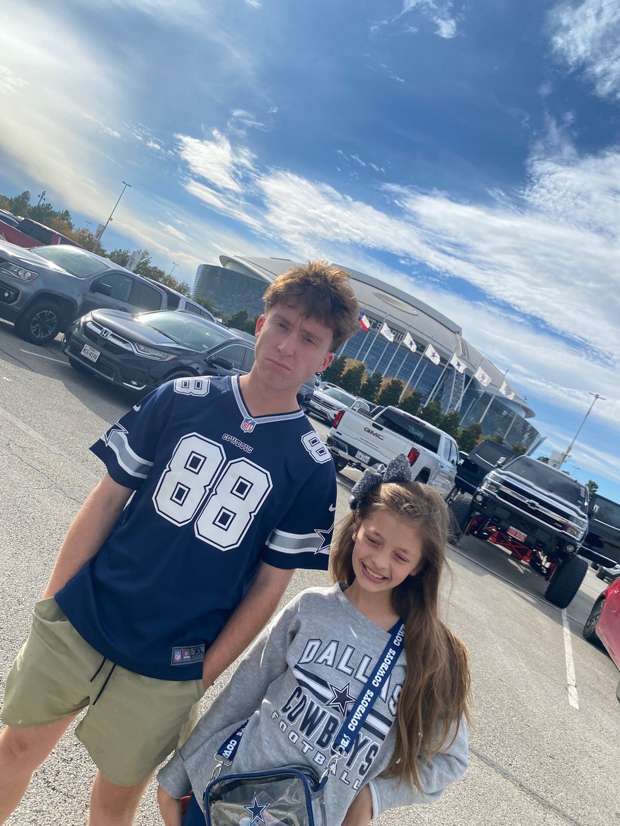 tarissastone's tweet photo. Doing Thanksgiving a bit different this year. #CowboysNation https://t.co/nS5I1xxUdQ