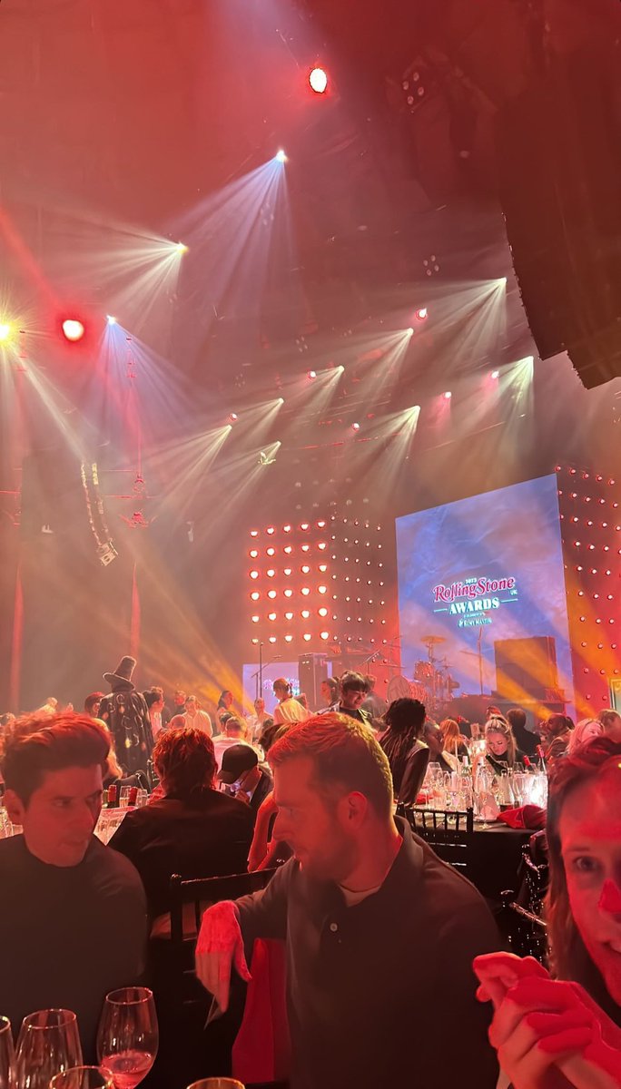 Louis Tomlinson Media tweet media