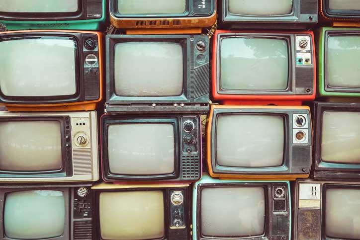 MINIPUTBCN's tweet photo. 📺 Seguim desvetllant la programació de la 29a edició del #MINIPUT2023 

📼 2/12 -18.30h DEBAT SOBRE LES PLATAFORMES OTT’s DE LES TELEVISIONS PÚBLIQUES. 

🎙️ Modera: @Elena_Neira  
Participen: @JordiFerrerons @jalfertor @MiquelHerrada   i José Luis Blanco

https://t.co/kh6jo3OfsU https://t.co/LIn1ANu3Xh