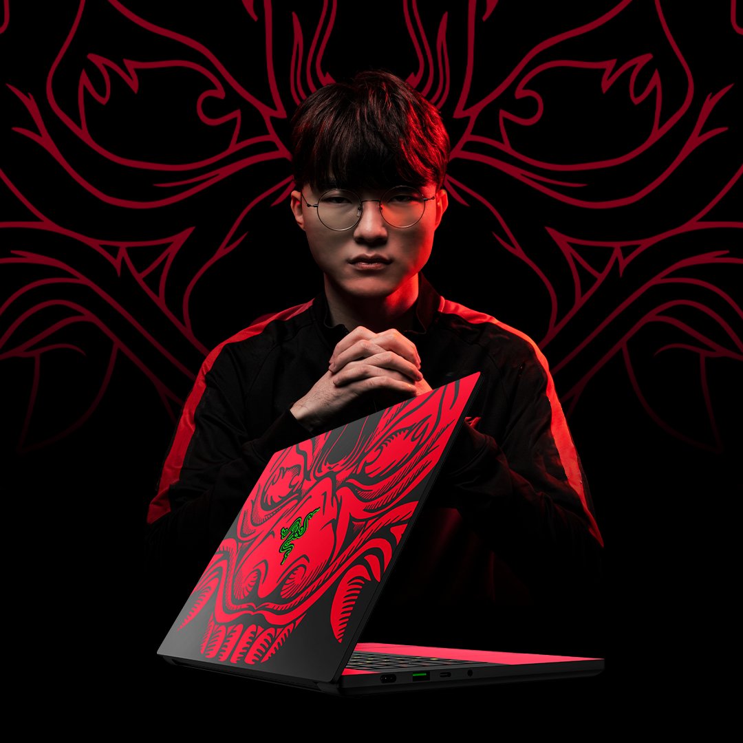The Unkillable Demon King dominates the Rift once again! To celebrate @Faker’s 4th championship title at #Worlds2023, we’re giving away a one-off Razer Blade 14 featuring his custom Razer Skin demon motif and a DeathAdder V3 Pro Faker Edition. Here’s how you can win: 🏆 RT this…