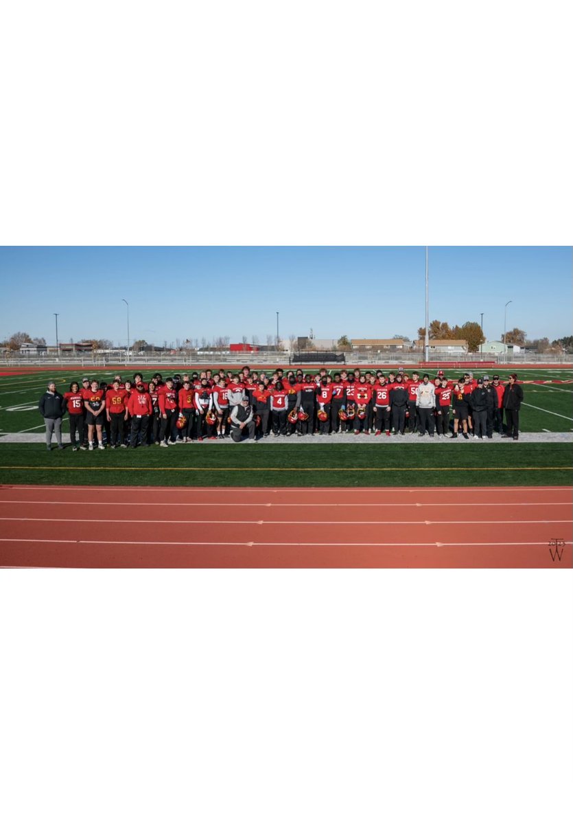 Happy Thanksgiving from the Braves football team. Thank you to all the families and friends that showed up to practice. Also thank you to Li’l Firehouse Coffeee for donating the coffee for all our families and friends. We have the best families in the state. Go Braves!!