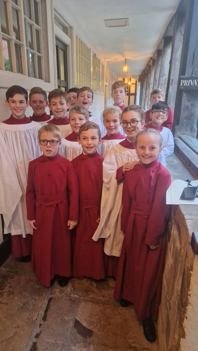 goldsmithwdj's tweet image. A huge honour to attend the installation of Christopher Cocksworth as Dean of Windsor. An exciting time for the College of St George, which @stgwindsor is an integral member.  In the presence of The King and Queen, the Choristers sang beautifully, as ever.