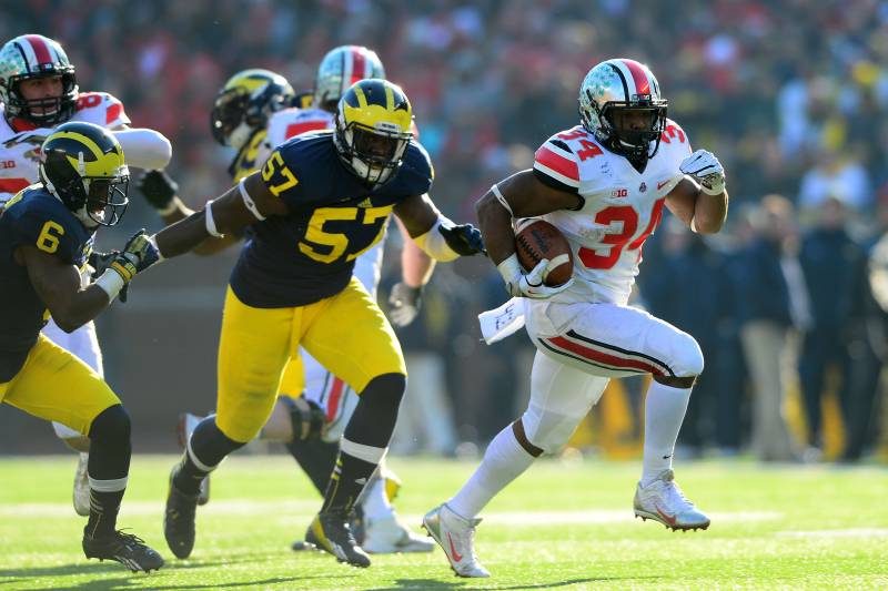 BuckeyevsTworld's tweet photo. '07 Beanie Wells at Michigan: 222 yards &amp; 2TDs 

'13 Carlos Hyde at Michigan: 226 yards &amp; 1 TD. 

"15 Ezekiel Elliott at Michigan: 214 yards &amp; 2TDs. 

'19 JK Dobbins at Michigan: 250 total yards and 4 TDs. 

You're up, TreVeyon Henderson. https://t.co/Zg8wNuDopX