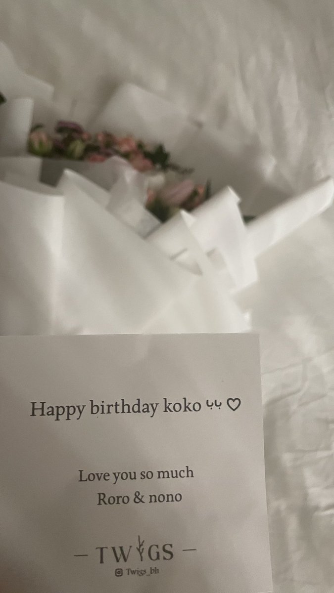 _kooks7's tweet photo. 🎉🤍🔥💕💌🌎🥳🫶🫦 https://t.co/tnYfSqgYQ6