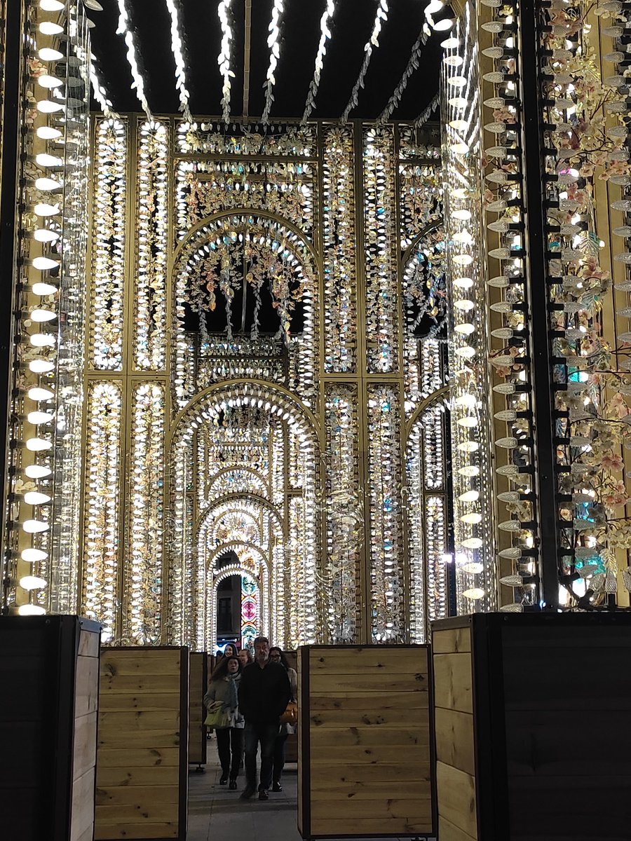 rebecabluesky's tweet photo. Valladolid se viste de navidad 🎄✨ https://t.co/MI6hckU853