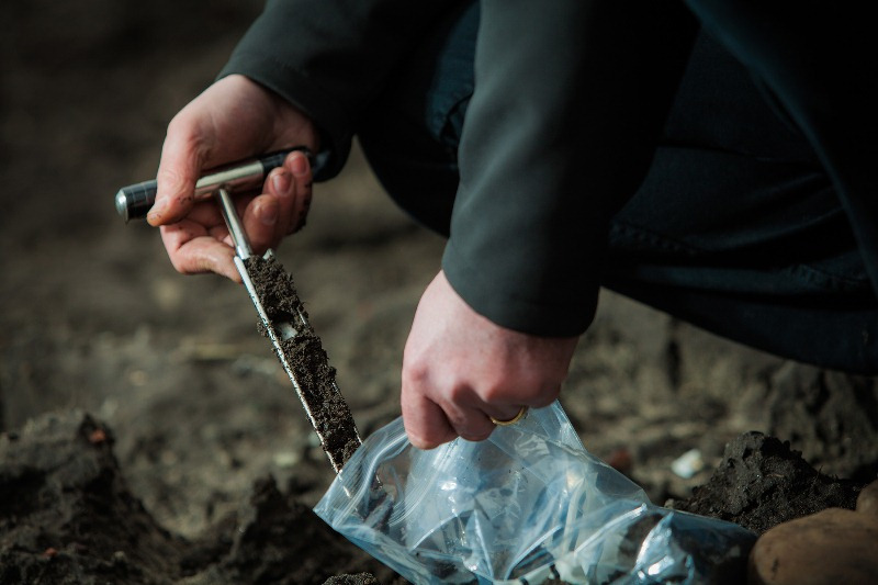 syngentacanada's tweet photo. Fall soil sampling is a great and relatively inexpensive tool to help plan for the next crop season. It is important to assess nutrient levels in your crop fields to manage fertility inputs. Learn more here: https://t.co/fAPaxxTHZI https://t.co/A3tf75aBOm