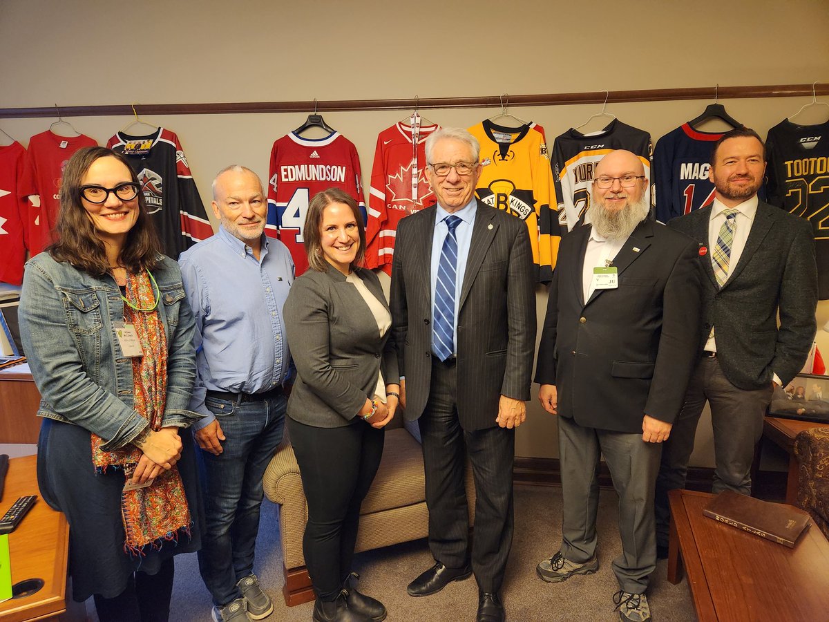 Just met with @LarryMaguireMP as part of #cautlobby2023. Had a great chat about better support for universities and research in Manitoba and Canada. @thebufa #cdnpse