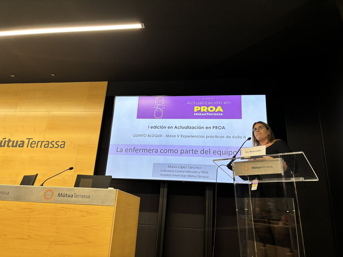bdietl's tweet image. María López, “La enfermera como parte del equipo PROA”: “Enfermería participa activamente en el uso de antimicrobianos. Esto supone una ventana de oportunidad para la realización de intervenciones transversales” 
#PROAMT #UsoAntibióticos