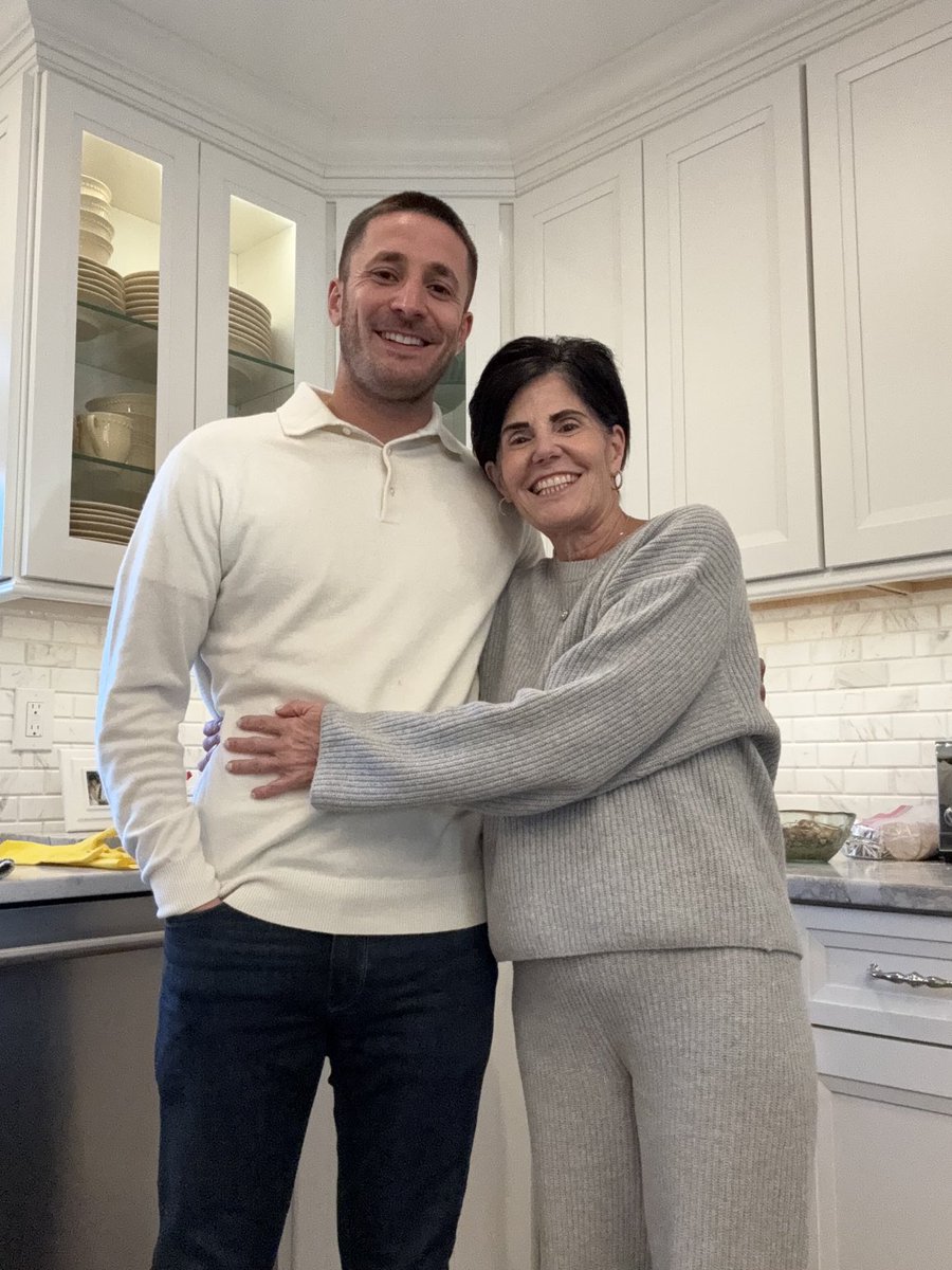 dana vaccaro tweet media